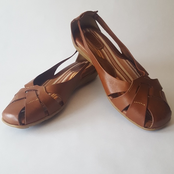 Born Hand Crafted Footwear womens sandals - Picture 3 of 8